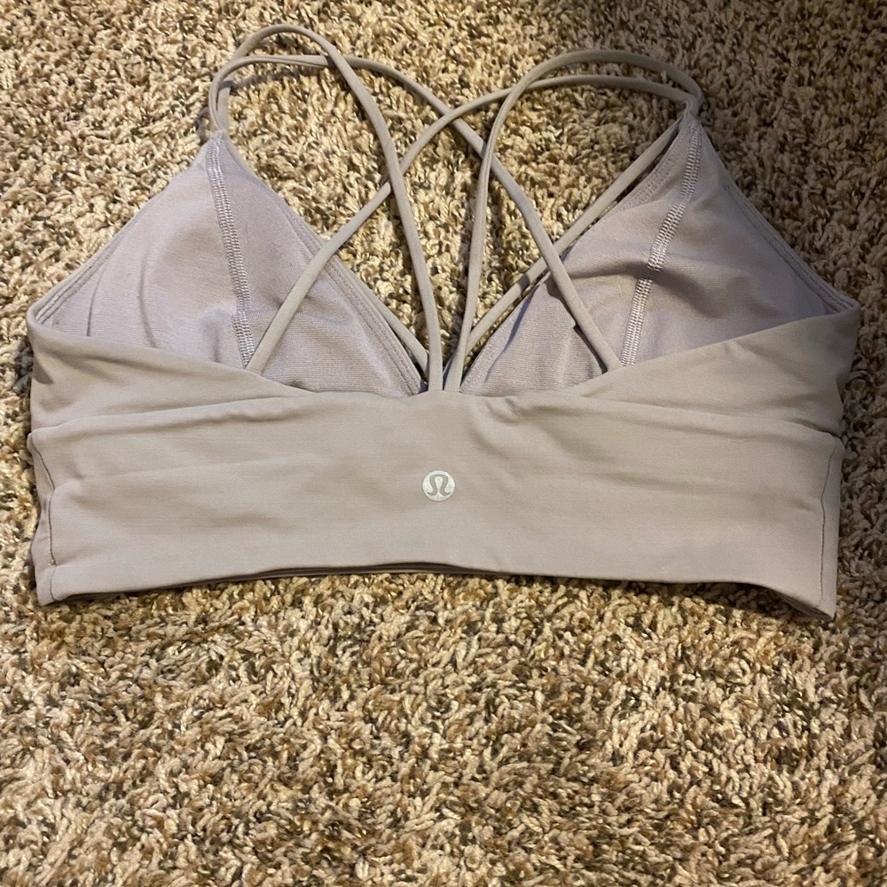 Lululemon sports bra